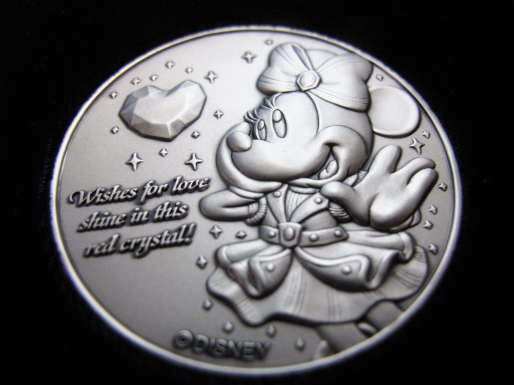 TDSディズニーシー１５周年記念限定コレクションドールメダル付き